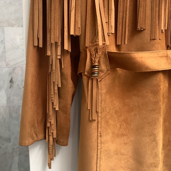 Women’s Tan Suede Fringe Jacket - Picture 6 of 8